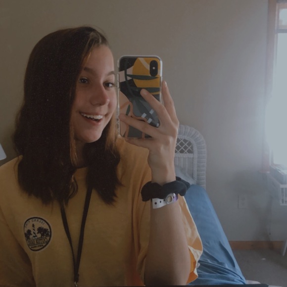 Meet your Posher, Julia - Picture 1 of 1